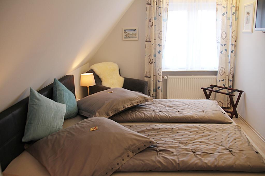 Pension Zur Brandung Busum Room photo